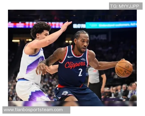 小卡再创佳绩本赛季第11次得分30快船战绩稳居前列8胜3负